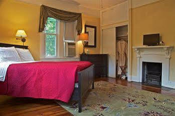 Waypoint House Bed And Breakfast Boyce Eksteriør bilde